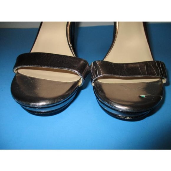 *Calvin Klein Silver VIVIAN Metallic Stilettos - Picture 5 of 12